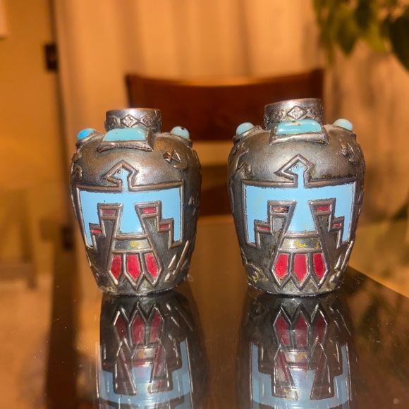 Vintage Native American pewter salt and pepper shakers with turquoise 👌✨ - Picture 2 of 8
